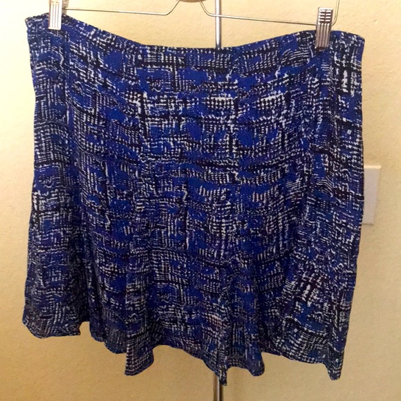 Banana Republic Knee Length Trapeze Skirt - Picture 4 of 6